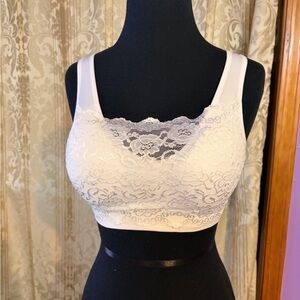 Zenana Outfitters Lace Bralette - Cream